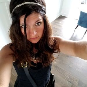 Meet your Posher, Melissa